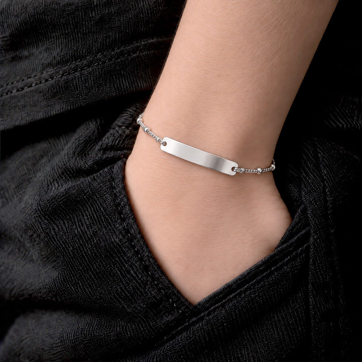 Pulsera personalizable con placa